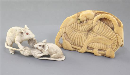 A Japanese ivory okimono of rats and an ivory netsuke of rats on a mat, 19th/early 20th century, 7 and 8cm long